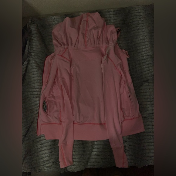 Ay Guay! Authentic pink sweater with little dolls. NWT size medium - Picture 8 of 8